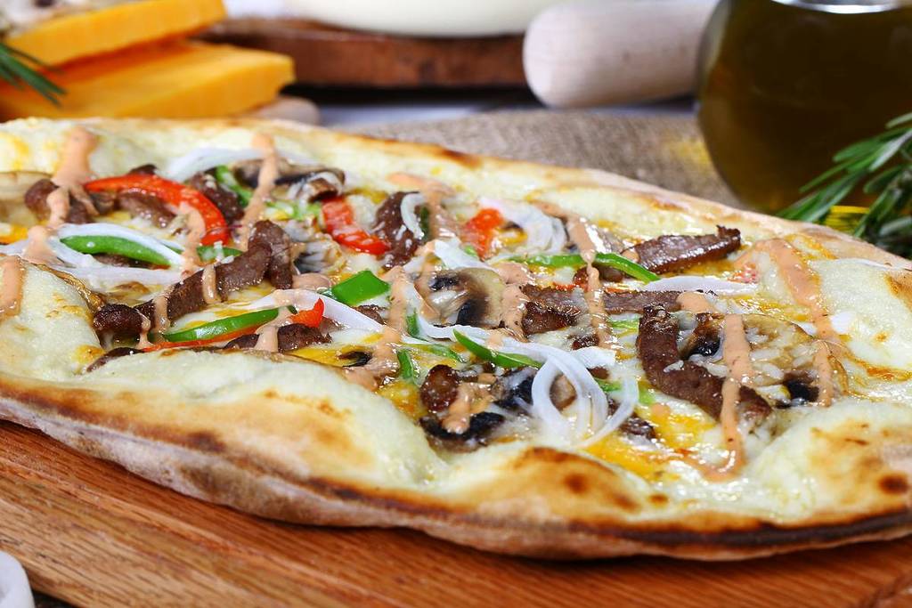 pinsa mit pilzen