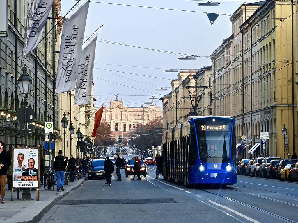 tram