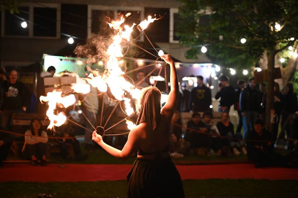 fire show at the StuStaCulum