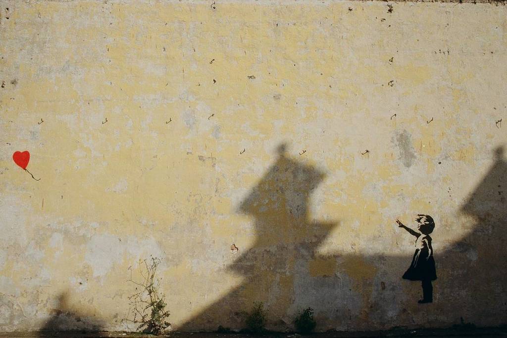 banksy girl
