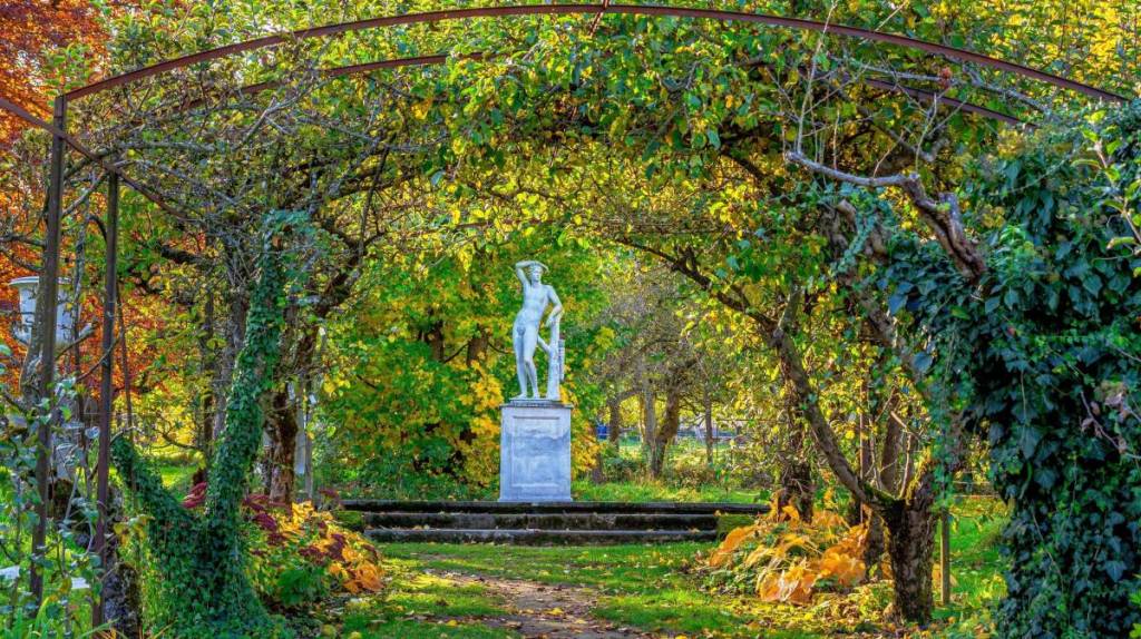 Apollo Fountain in Schacky Park