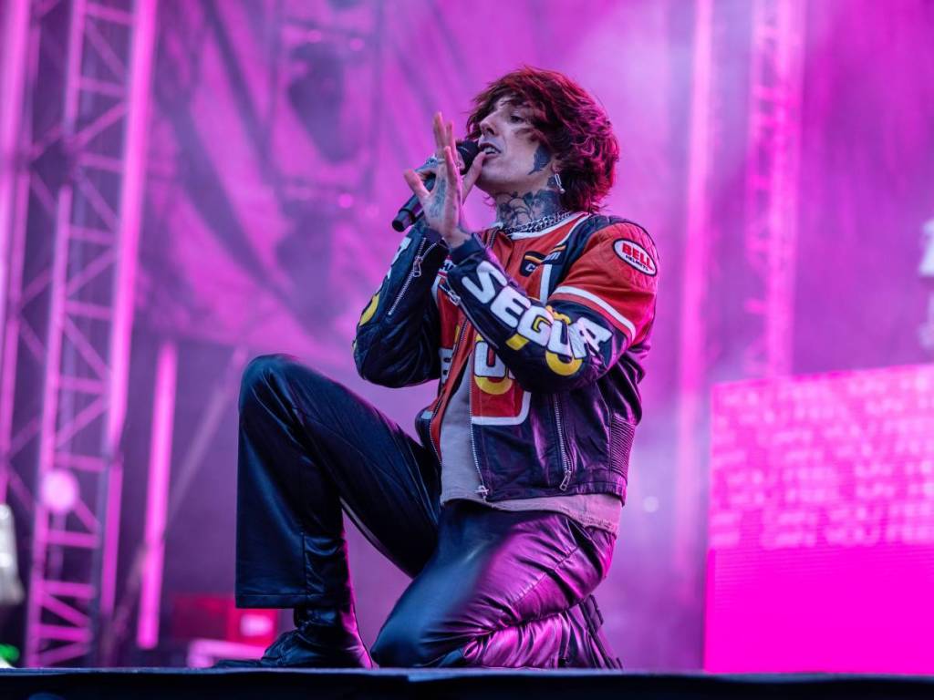 oliver sykes von bmth auf der bühne