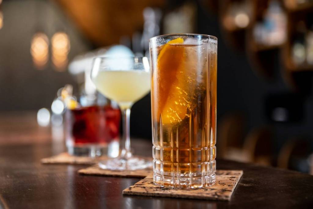 drinks auf einer bar