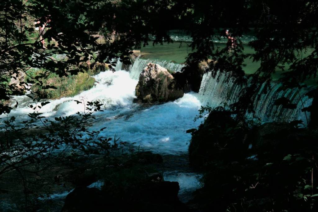 wasserfall im englischen garten