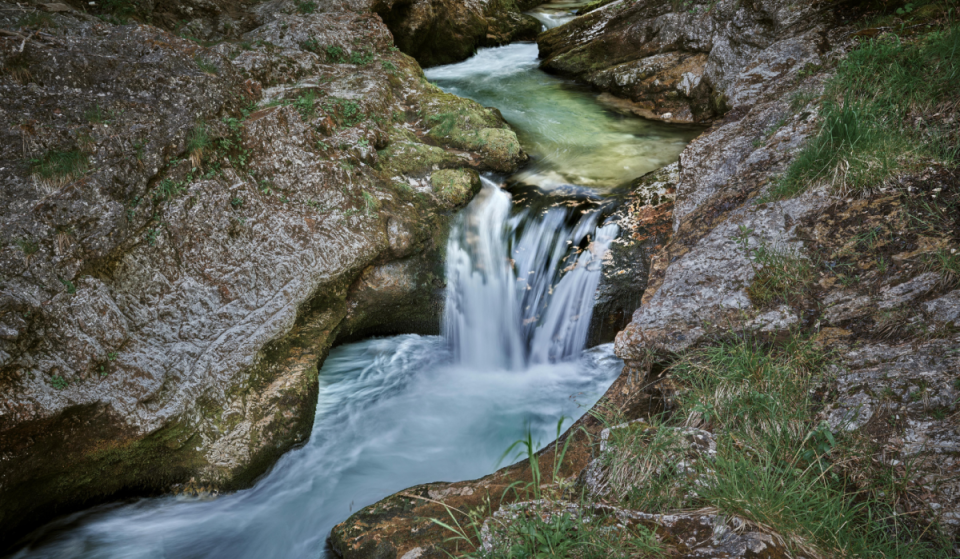 Less than 2 hours from Munich, you can hike for free through a gorge that was once used for timber rafting, with 120-meter-high cascading waterfalls waiting for you at the end