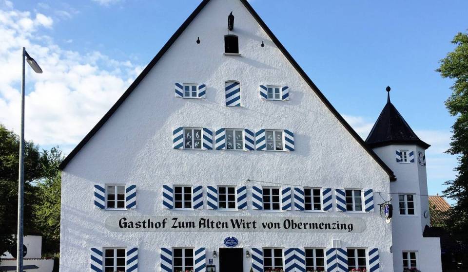 Seit über 600 Jahren serviert euch Münchens ältestes Wirtshaus bodenständige bayerische Küche – und Gerichte wie Milzwurst, die ihr woanders kaum noch bekommt