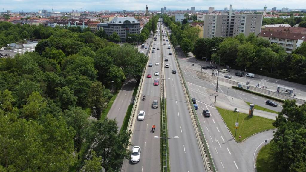 landshuter allee über der dachauer straße