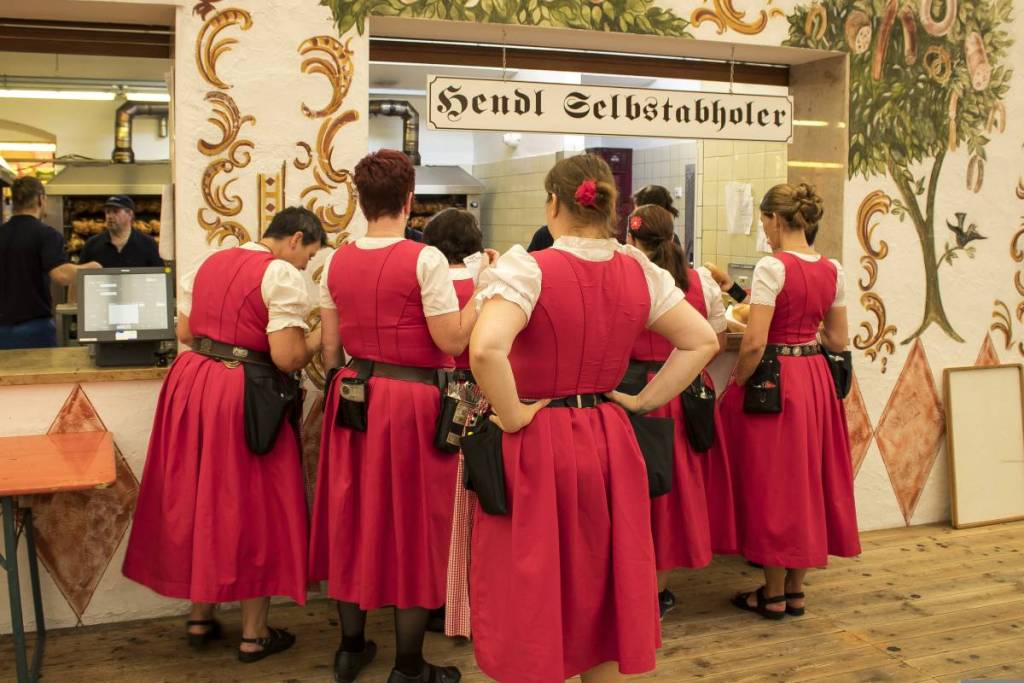 Bedienungen am Oktoberfest