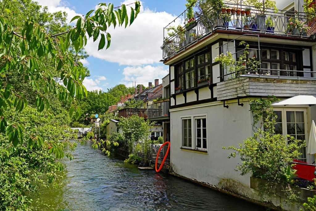 Auer Mühlbach in der Mondstraße in München