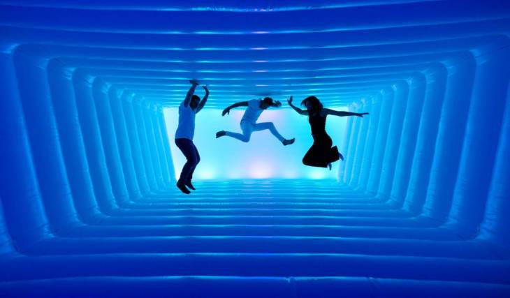 Begebt euch mitten in München auf eine immersive Reise durch die Welt der Träume: Der Ticketverkauf für Dream Rooms hat offiziell begonnen