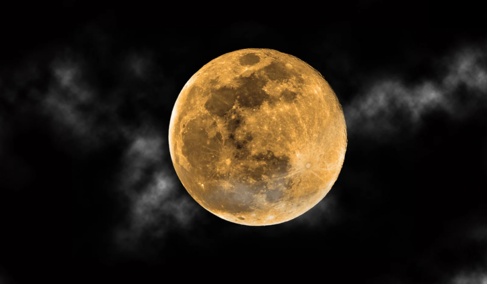 Astronomisches Spektakel am Nachthimmel: Verpasst nicht den spektakulären Vollmond über München