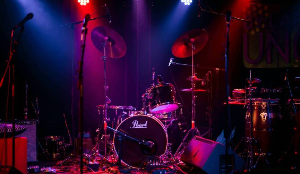 Geheimtipps für Musikfans: Wo München diesen Herbst überraschend nach Gypsy-Jazz, stimmungsvollen Sessions und legendären Jazzfest-Rhythmen klingt
