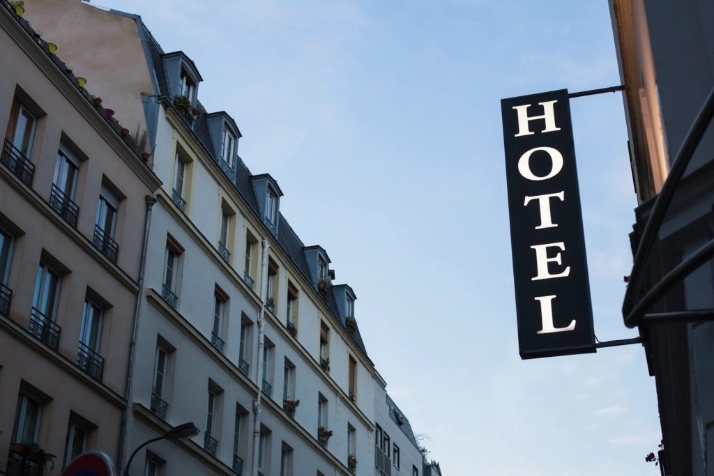 hotel schild