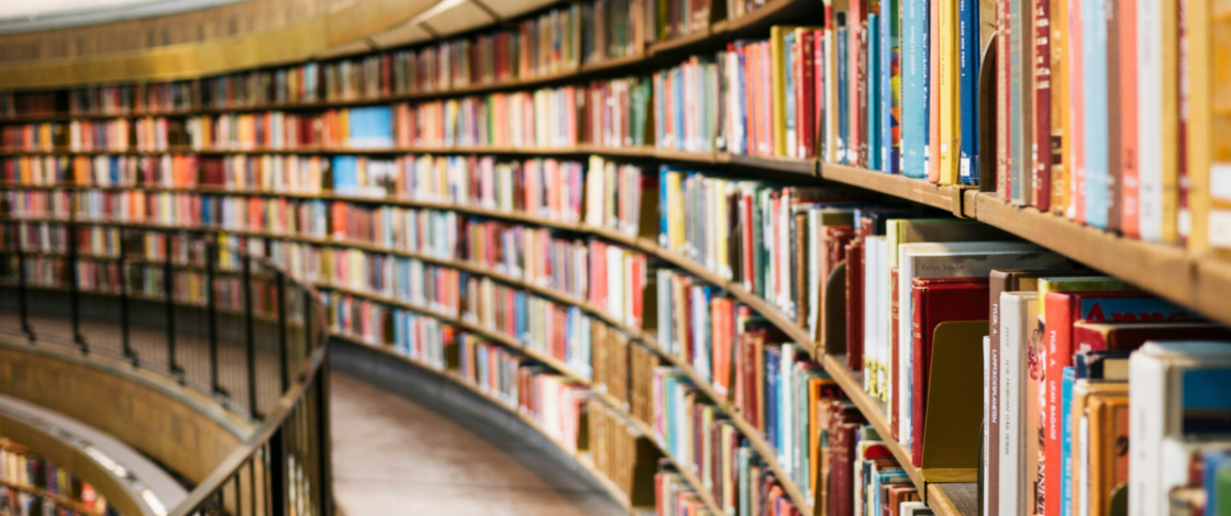 Das Event für Bücherwürmer: Freut euch bei Europas größtem Livestream-Festival auf zwei Abende mit euren Lieblingsautoren und Stars aus Literatur, Kultur & Musik