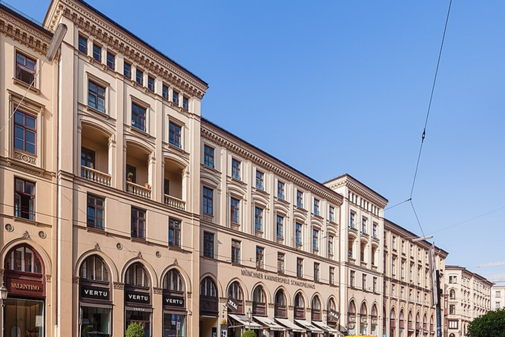 Fassade der Münchner Kammerspiele