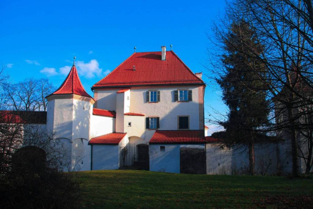 Eine verbotene Liebe, ein Todesurteil und eine Hinrichtung in der Donau: Was 1435 auf Schloss Blutenburg begann, endete mit einem der grausamsten Verbrechen der bayerischen Herzogsgeschichte