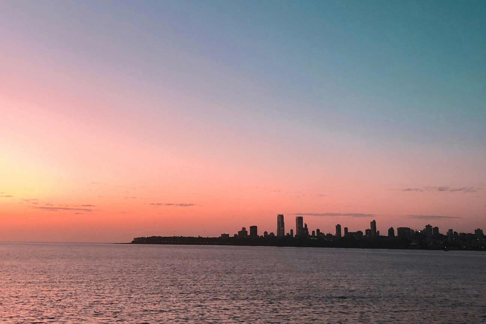Marine drive best romantic date ideas in mumbai
