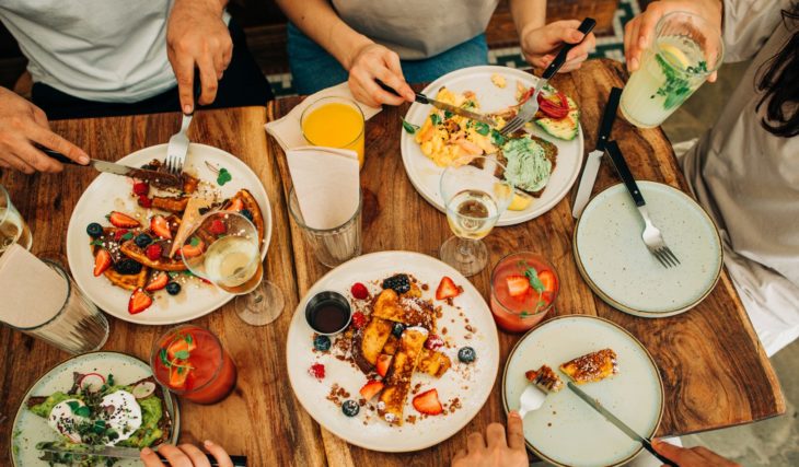 13 Brilliant Bottomless Brunches In Mumbai For A Boozy Sunday Out