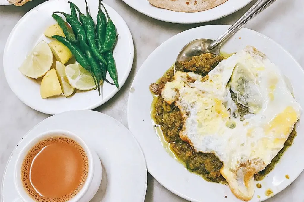Olympia Cofffee House chai and keema with omlette