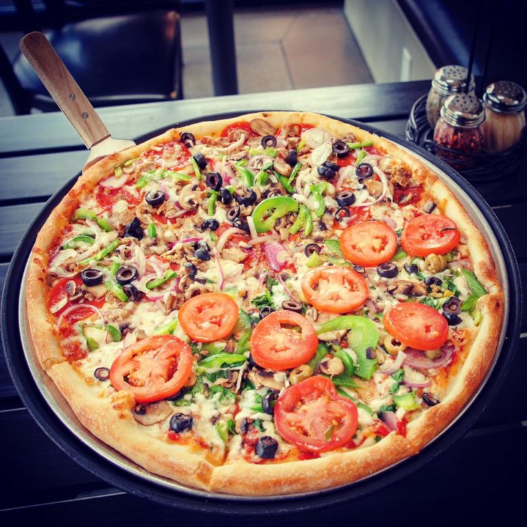 8 Pizza Hotspots In Nashville That Are A Slice of Heaven