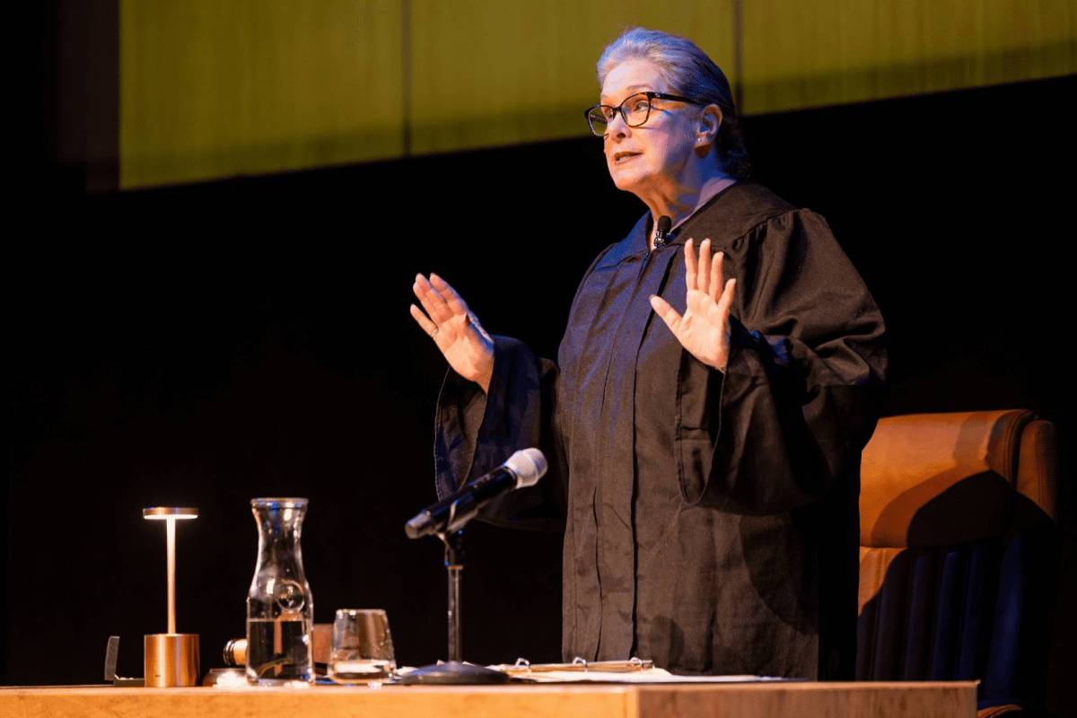 woman performs as judge at the jury experience