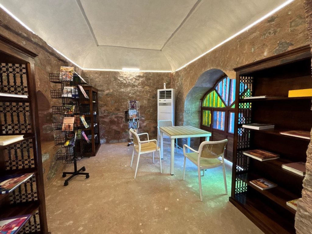 Reading Room in Mehrauli Archeological Park