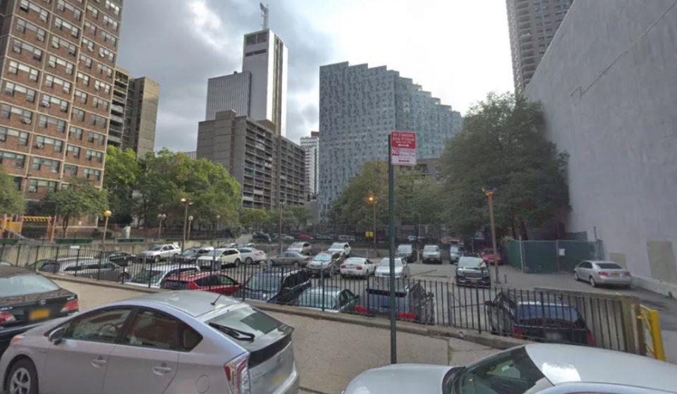 A Parking Lot In Hell&#8217;s Kitchen Could Be Turned Into (Yet Another) Luxury Apartment Building