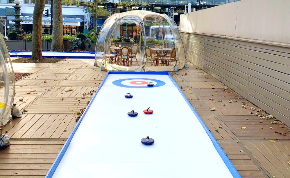Bryant Park Just Opened A Brand New 'Curling Cafe' For The Holiday