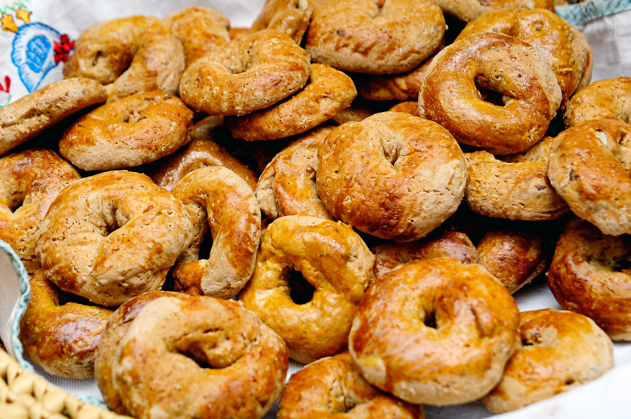 Bagel Wars The Top 15 Favorite Bagel Shops In NYC Voted By NYers bagel-wars-the-top-15-favorite-bagel-shops-in-nyc-voted-by-nyers