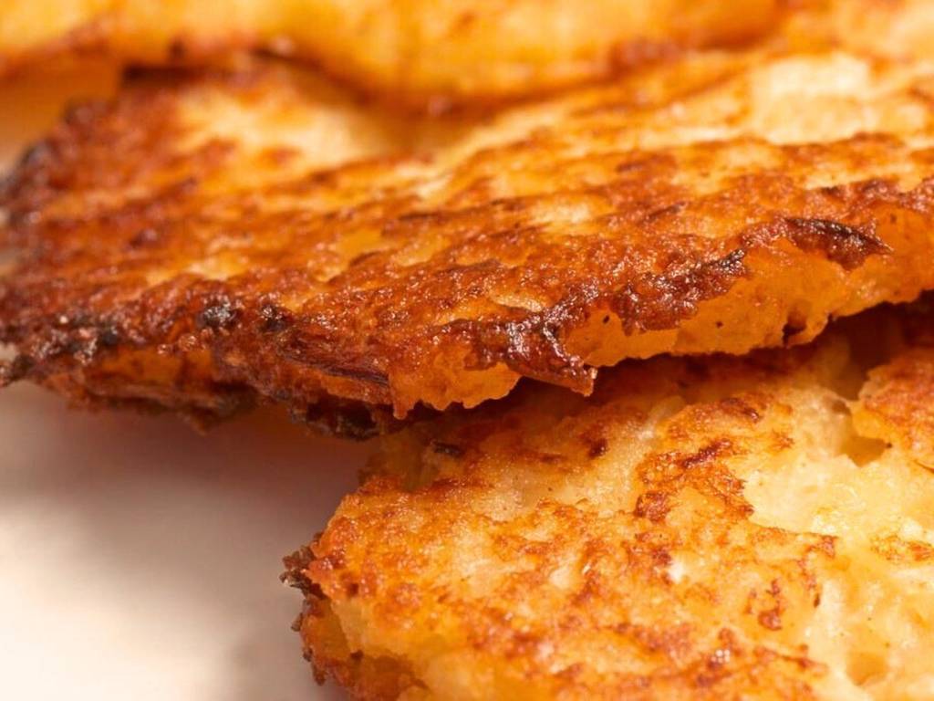 15 Best Latkes In NYC For Celebrating Hanukkah
