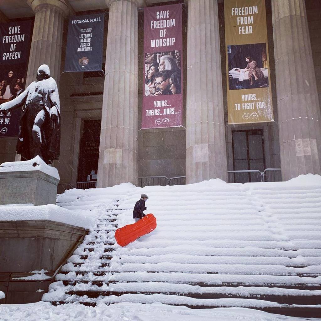 Die 10 besten verschneiten Orte zum Schlittenfahren in NYC in diesem Winter