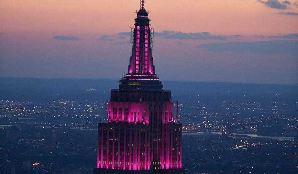 Das romantischste Valentinstagsdate gibt’s in NYC: Erlebe die Magie von „Schlaflos in Seattle“ bei dieser geheimen Filmnacht auf dem Empire State Building.