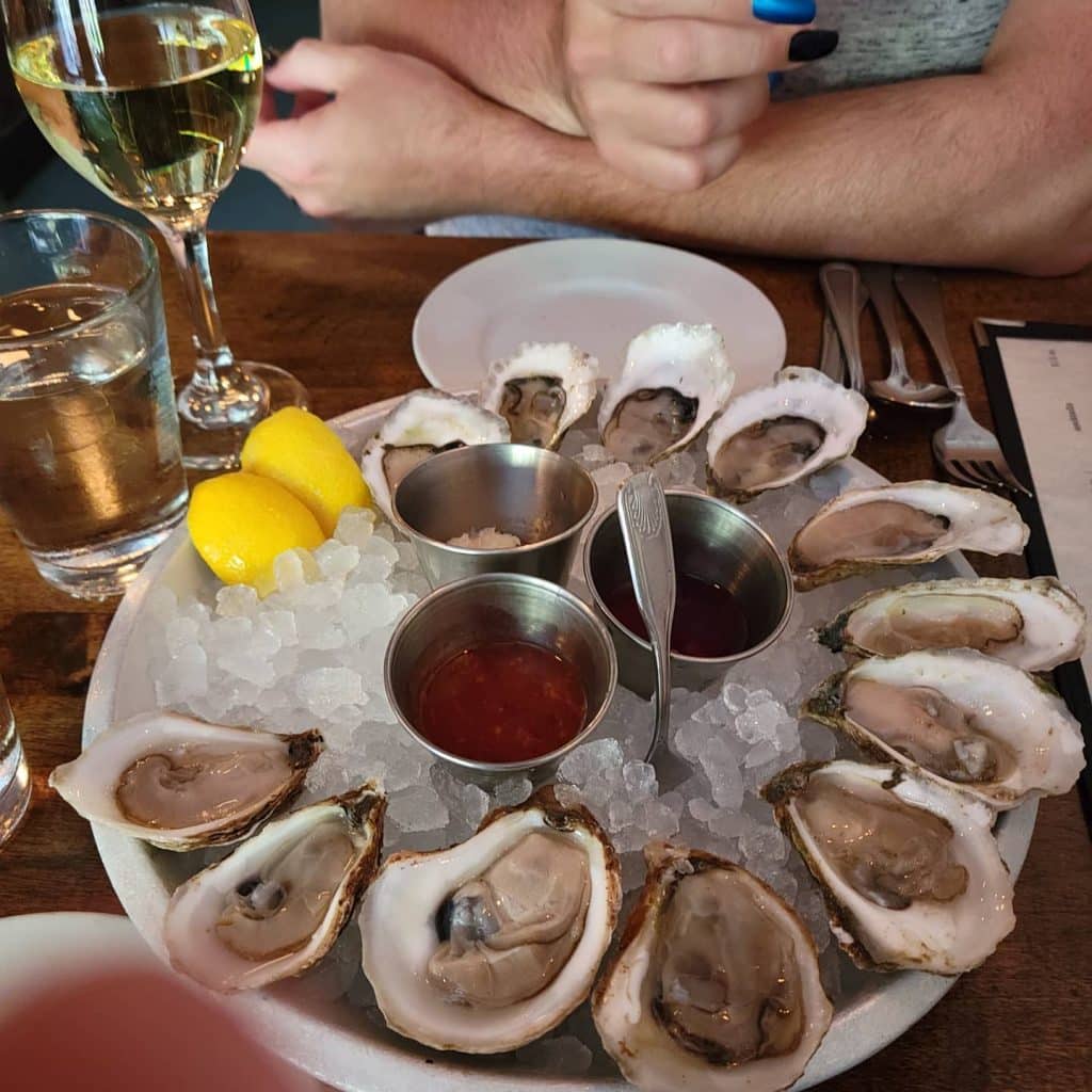 20 Raw Bars And Restaurants With The Best Oysters In NYC Secret NYC