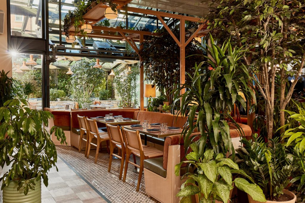 15 Best Restaurants For Group Dinners In NYC