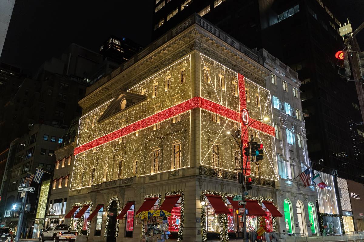 The Best Christmas & Holiday Window Displays In NYC 2023