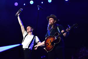 FORT LAUDERDALE, FLORIDA - DECEMBER 04: Jeremiah Fraites and Wesley Schultz of The Lumineers performs on stage during Audacy Beach Festival at Fort Lauderdale Beach Park on December 04, 2021 in Fort Lauderdale, Florida. (Photo by Jason Koerner/Getty Images for Audacy)
