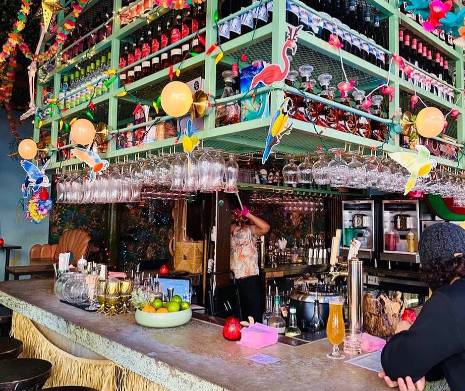 10 Best Tiki Bars In NYC To Soak In The Ultimate Tropical Vibes
