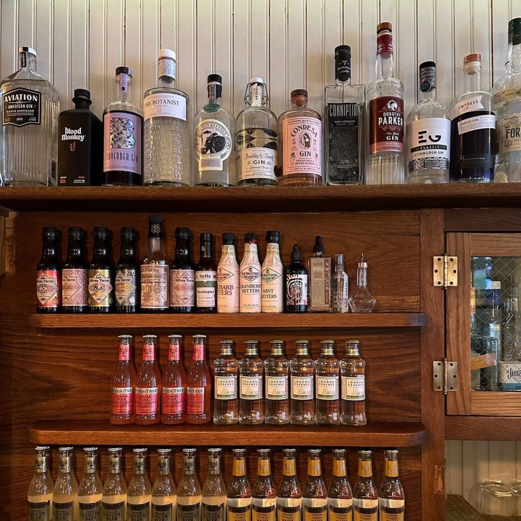10 Best Gin Bars In NYC (2024) Secret NYC