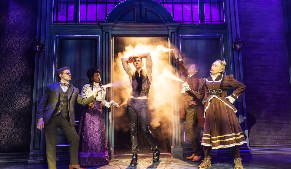 Dracula Is Taking A Bite Out Of The Big Apple For A Limited Time In This Hilarious Comedy