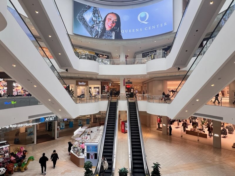 10 Best Shopping Malls In NYC To Check Out