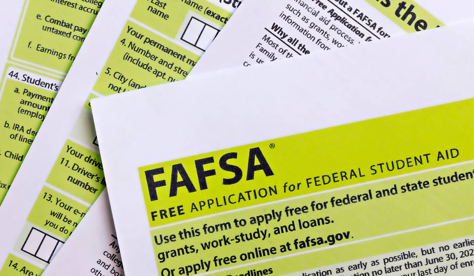 FAFSA Financial Aid Forms May Soon Be Required For NY High School Students