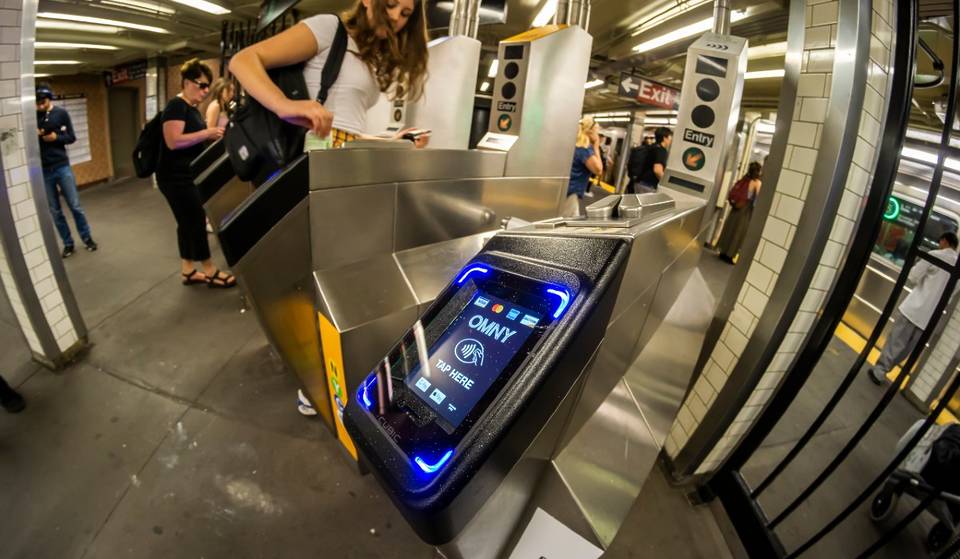 Três quartos dos passageiros que usam o OMNY têm problemas com o sistema, revela um novo estudo &#8211; eis o motivo