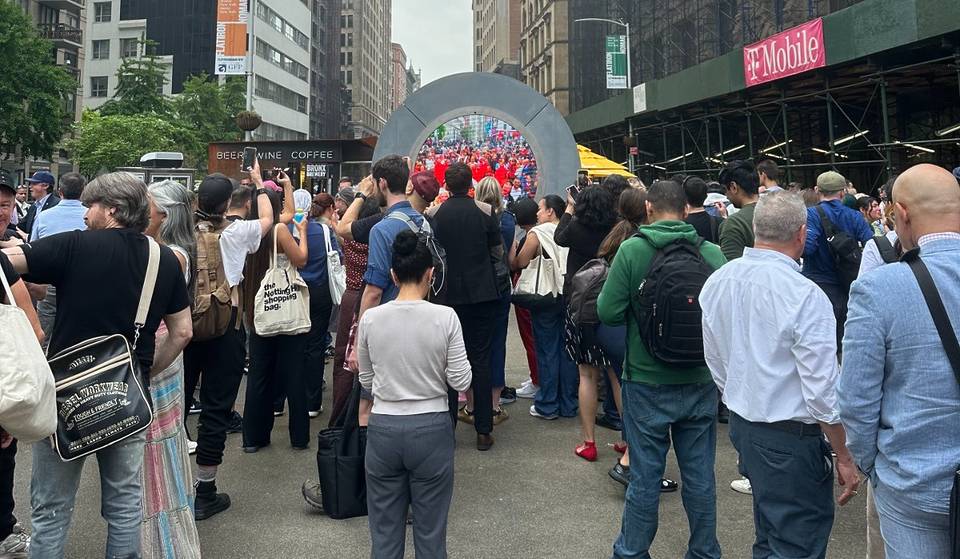 The Portal Connecting NYC To Dublin Reopens With Some New Ground Rules