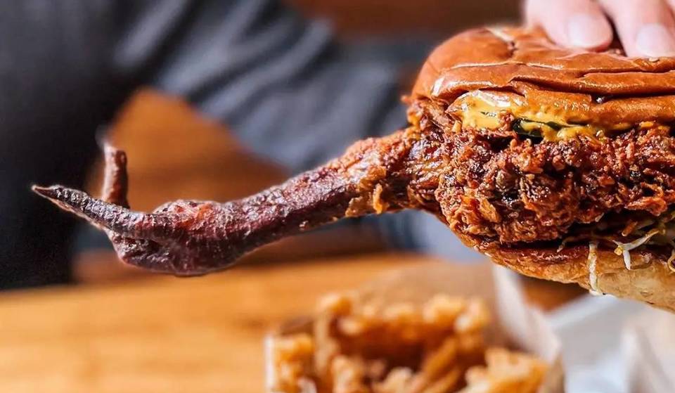 Este sándwich de pollo viral se ha abierto camino desde San Francisco hasta Nueva York, literalmente