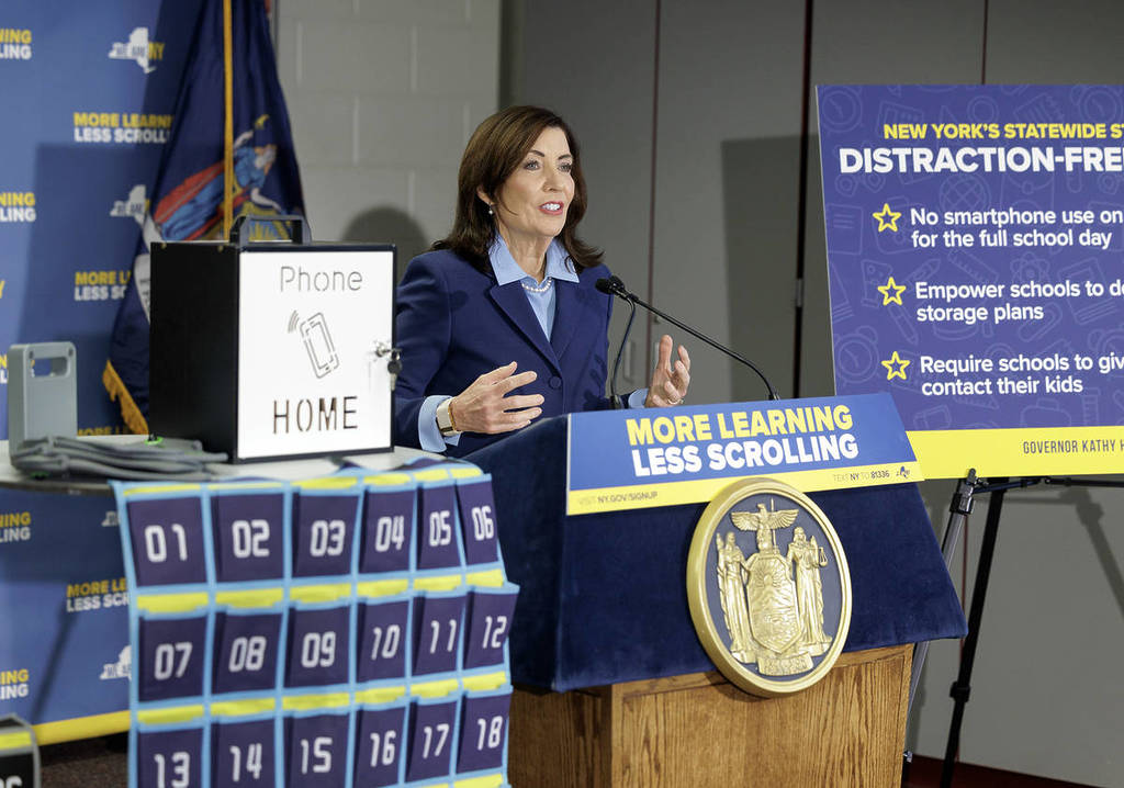 A Cellphone Ban Is Hitting K 12 Schools Statewide A Cellphone Ban Is Hitting K 12 Schools Statewide