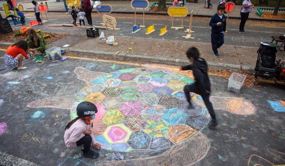 Más De 70 Escuelas Se Unen Este Otoño Al Programa Open Streets De La Ciudad De Nueva York Para El Aprendizaje Y El Recreo Al Aire Libre