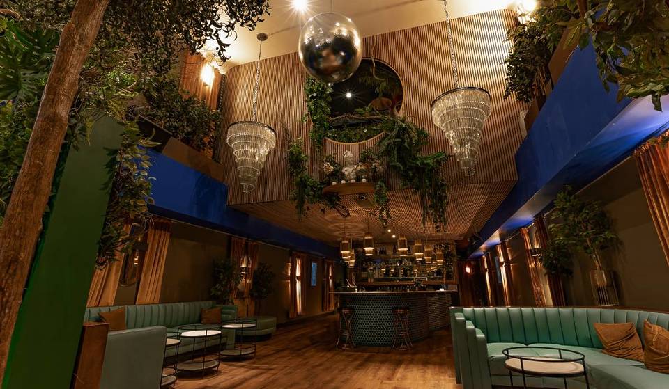 Un Club Nocturno De 7.000 Metros Cuadrados Inspirado En El Art Déco De Los Años 20 Abre Sus Puertas En Nueva York