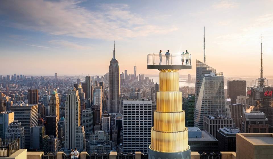 Il nuovo Skylift rotante del Top of The Rock vi porta a 900 metri di altezza sopra lo skyline
