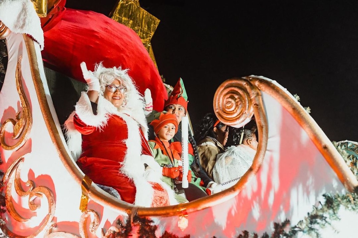 File:Saint-Quentin Parade De Noël 2019b.jpg - Wikimedia