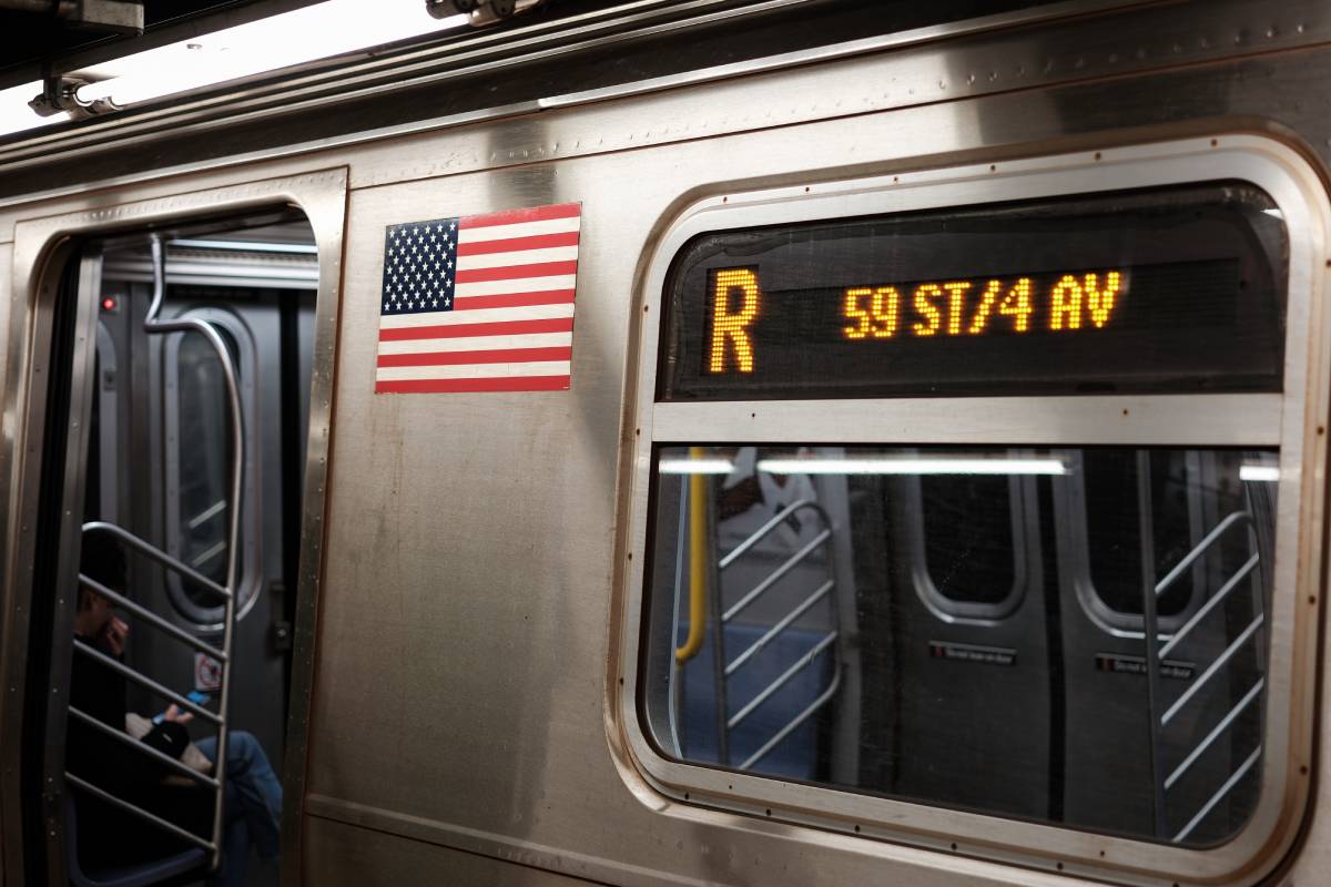 Nyct R Train R Train Late-Night Service Suspension: What To Know